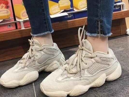 椰子鞋搭配裤子全攻略，穿对裤型帅翻整条街