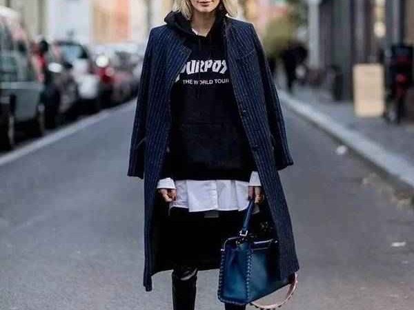 卫衣里面应该穿啥子？这份内搭指南让你从路人变潮人