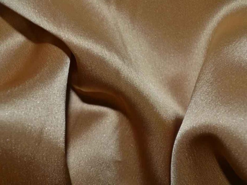 仿真丝面料揭秘买对不穿错