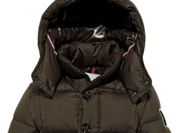 羽绒马甲颜色选对，穿搭直接开挂