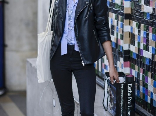 蓝色夹克搭配裤子秘籍大公开