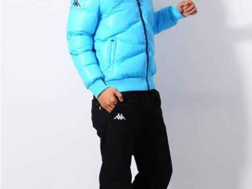 冬日蓝色棉服穿搭指南 轻松搭出时髦感